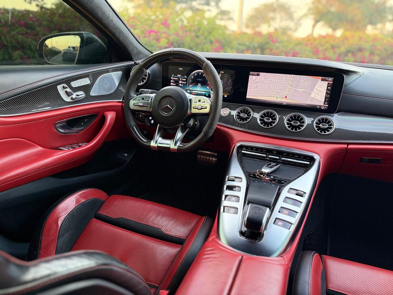 مرسيدس بنز GT 63 S 