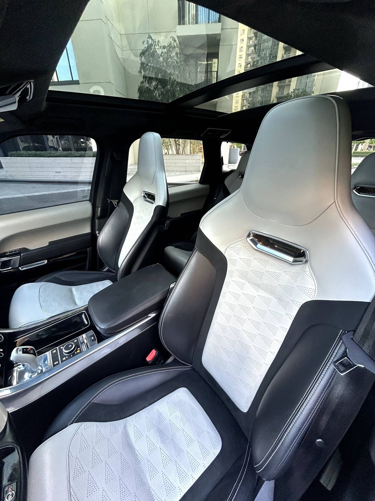 لاند روفر رينج روفر سبورت SVR 5.0L (550 HP)