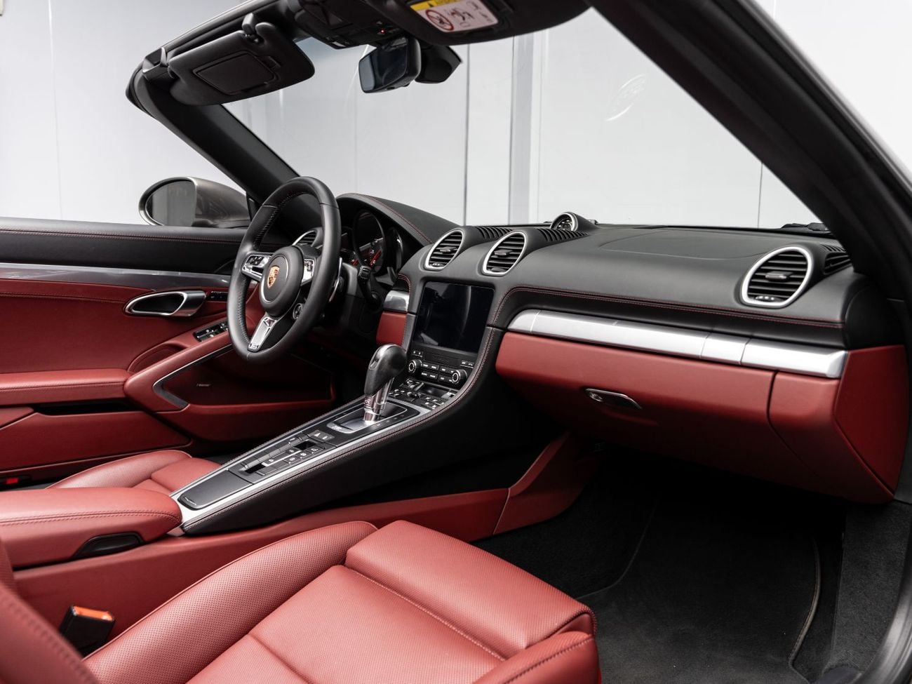 Porsche 718 Boxster STD SUMMER STARTS NOW | EXCLUSIVE DEAL BY BLACKLINE, 2025 Porsche Boxster,  Agency Warranty, GCC