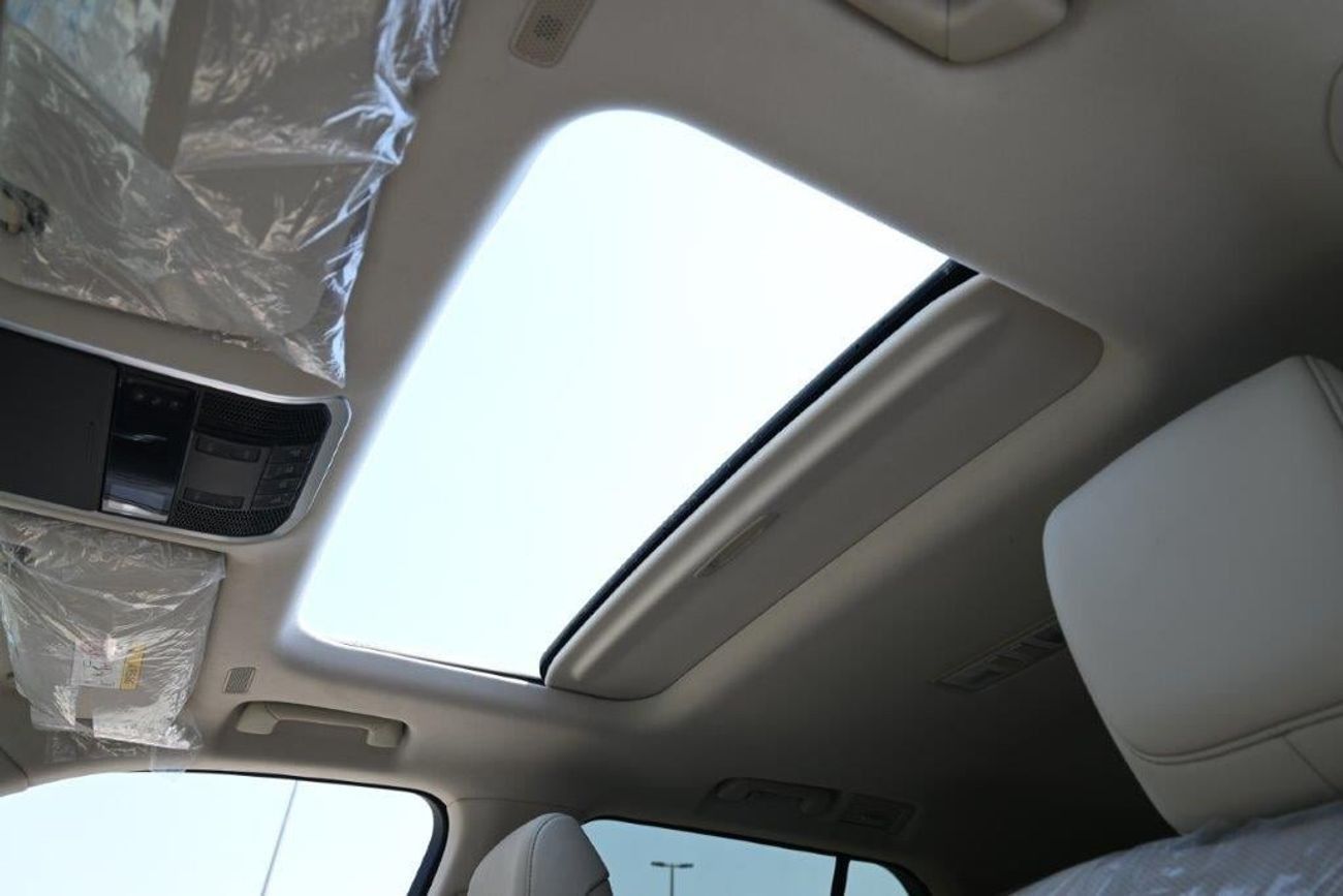 تويوتا لاند كروزر 3.3L ADVENTURE EDITION