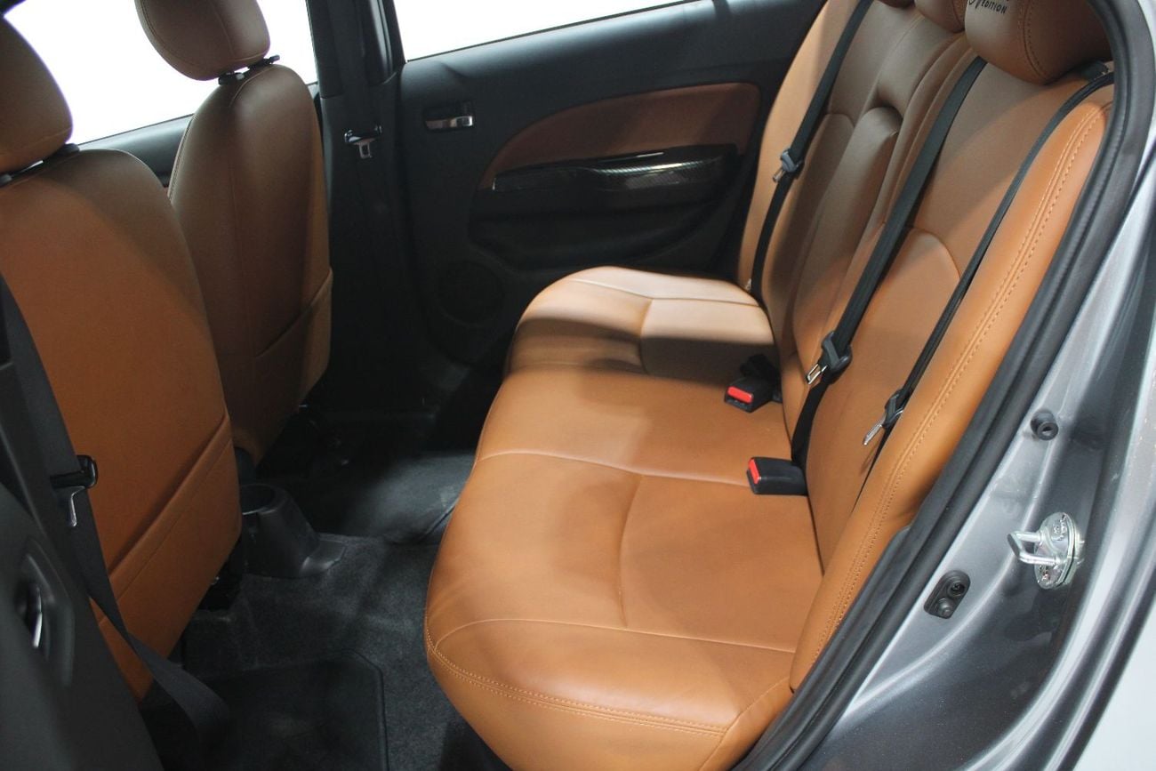 Mitsubishi Attrage Attrage signature edition