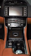 جاكوار XE ORIGINAL PAINT ( صبغ وكاله ) Jaguar XE 25t 2016 Model! GCC Specs