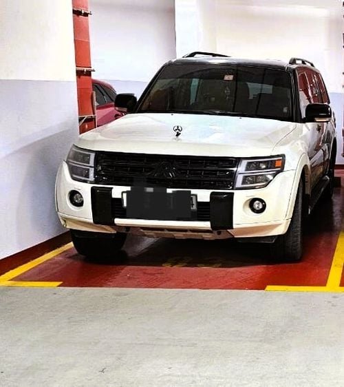 Mitsubishi Pajero GLS Highline 3.8L (243 HP)