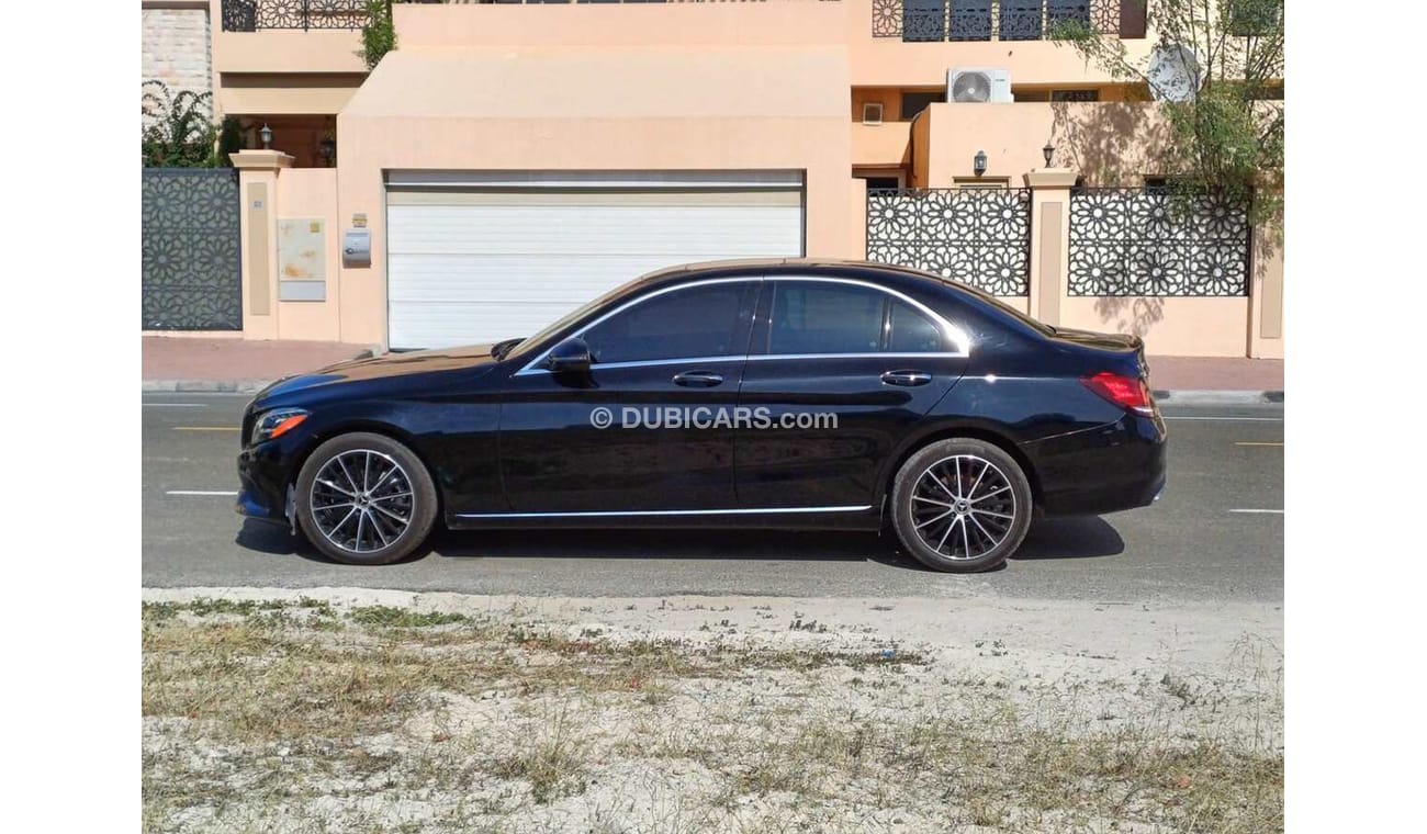 مرسيدس بنز C 300 STD 2.0 L Two key