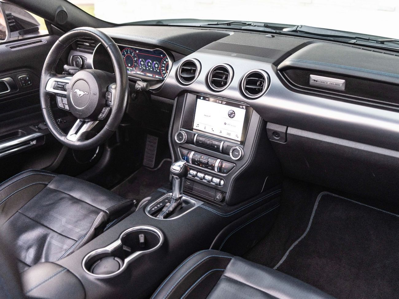 Ford Mustang GT Premium 5.0L V8