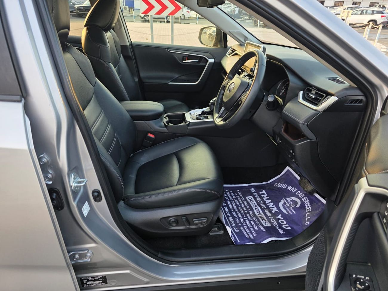 تويوتا راف ٤ petrol 2.0 liter full option right hand drive only for export available