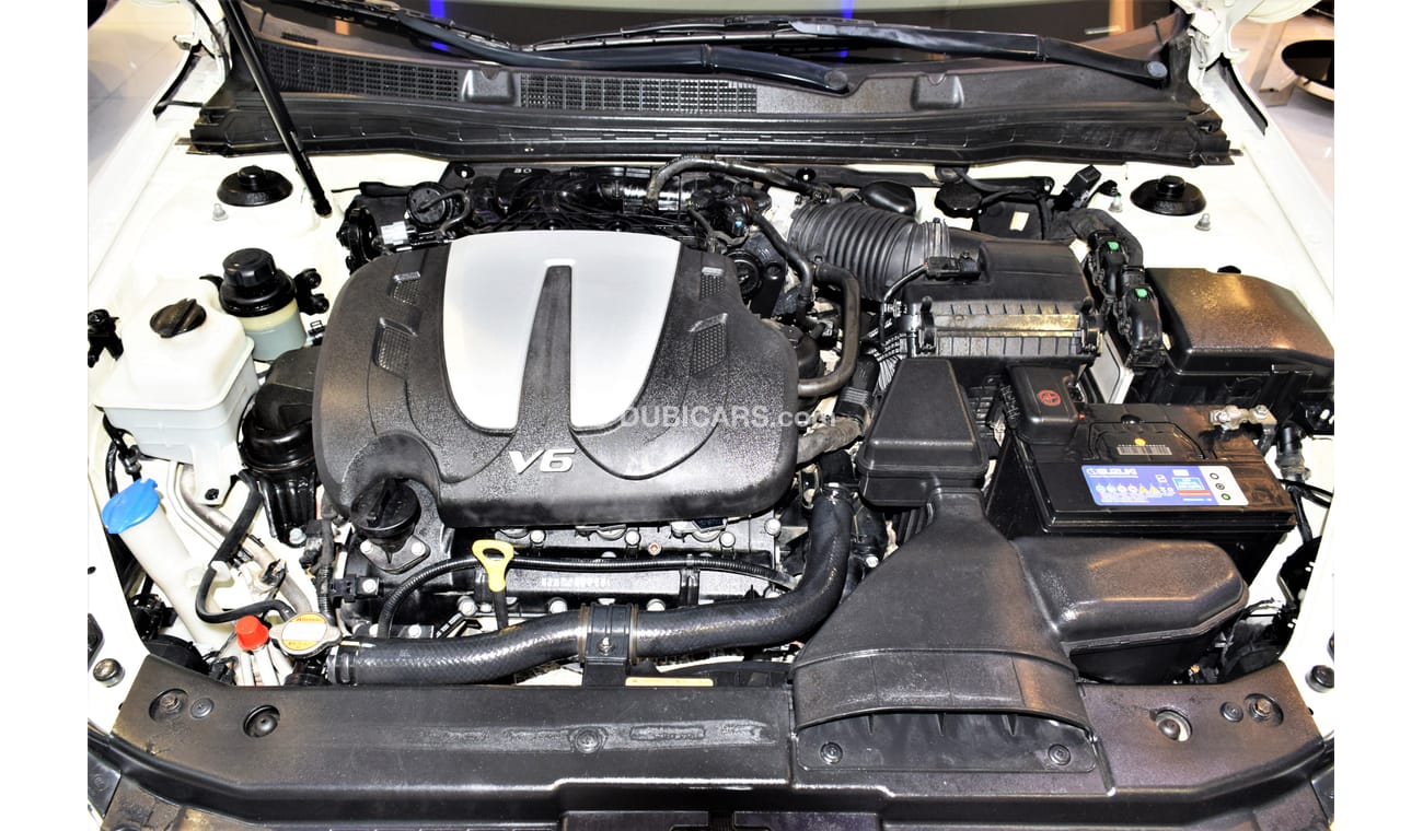 كيا كادنزا ONLY 73000 KM! 2011 Model!! in White Color! GCC Specs