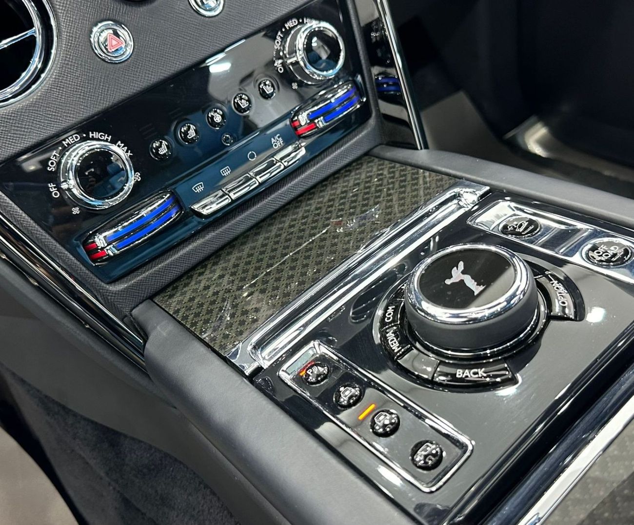 رولز رويس كولينان 2020 Rolls Royce Cullinan Mansory ,One-Year Unlimited KM Warranty ,Full-Service History, Euro Spec