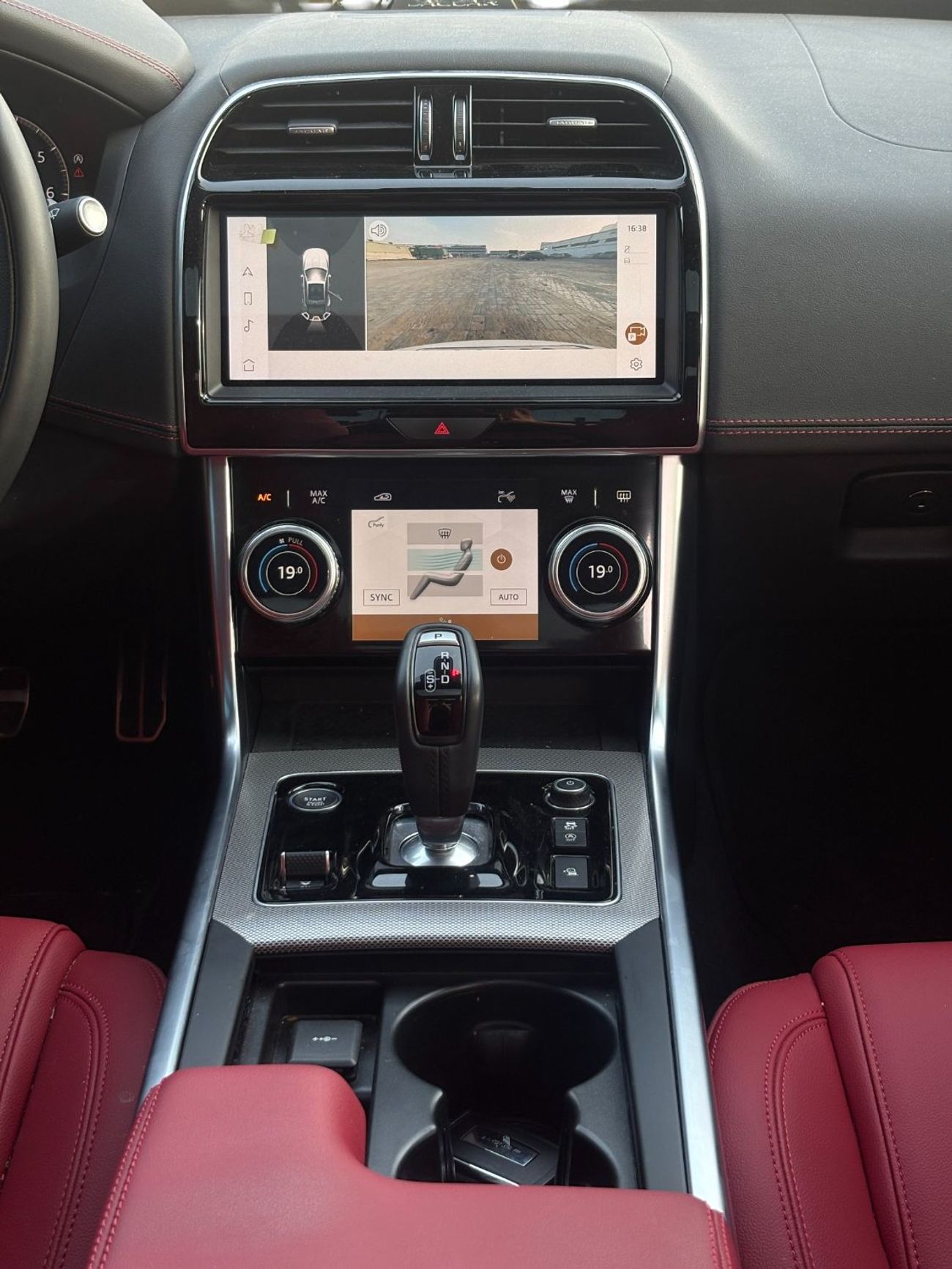 Jaguar XE S P250 2.0L