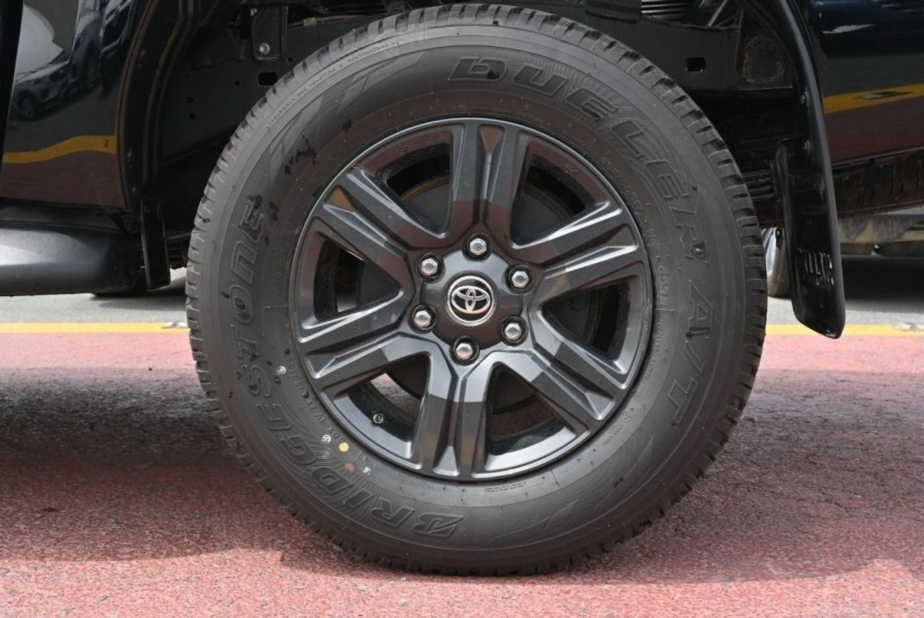 Toyota Hilux Toyota Hilux SR5 2.4L Diesel Automatic, Double Cab,  Color Black , Model 2023