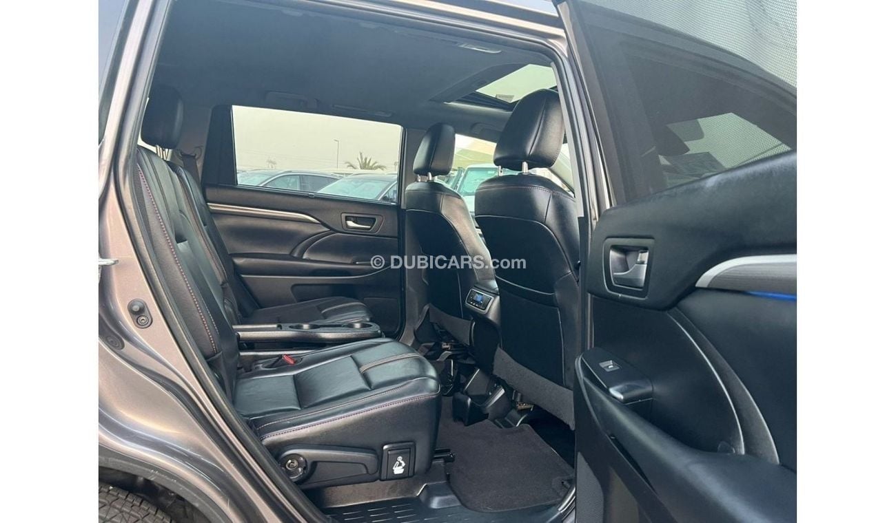 Toyota Highlander *Offer*2019 Toyota Highlander SE -FULL Option 3.5L V6 /