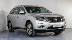 Nissan Pathfinder SV 4WD