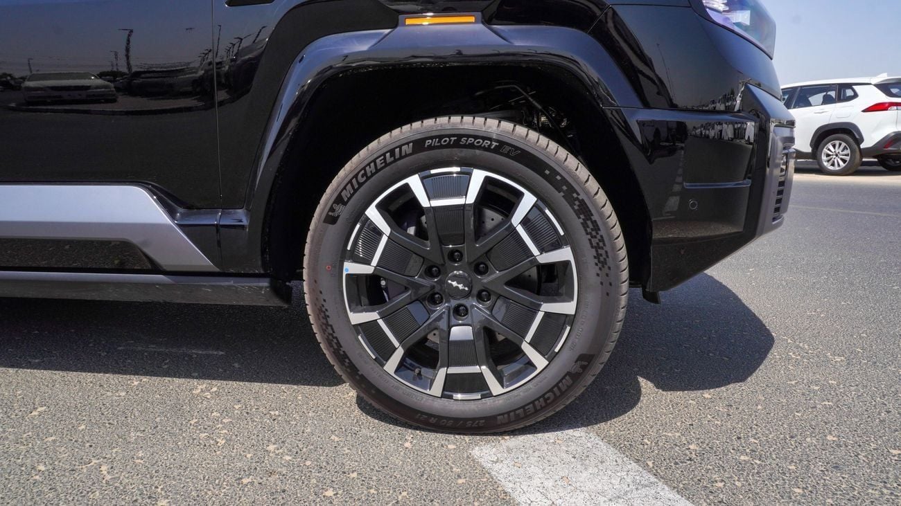 BYD Leopard 8 Brand New BYD Lepoard Ultra EV 2025 Export 4WD A/T|Black/Black|N-LEOP-UL5-EV-25|