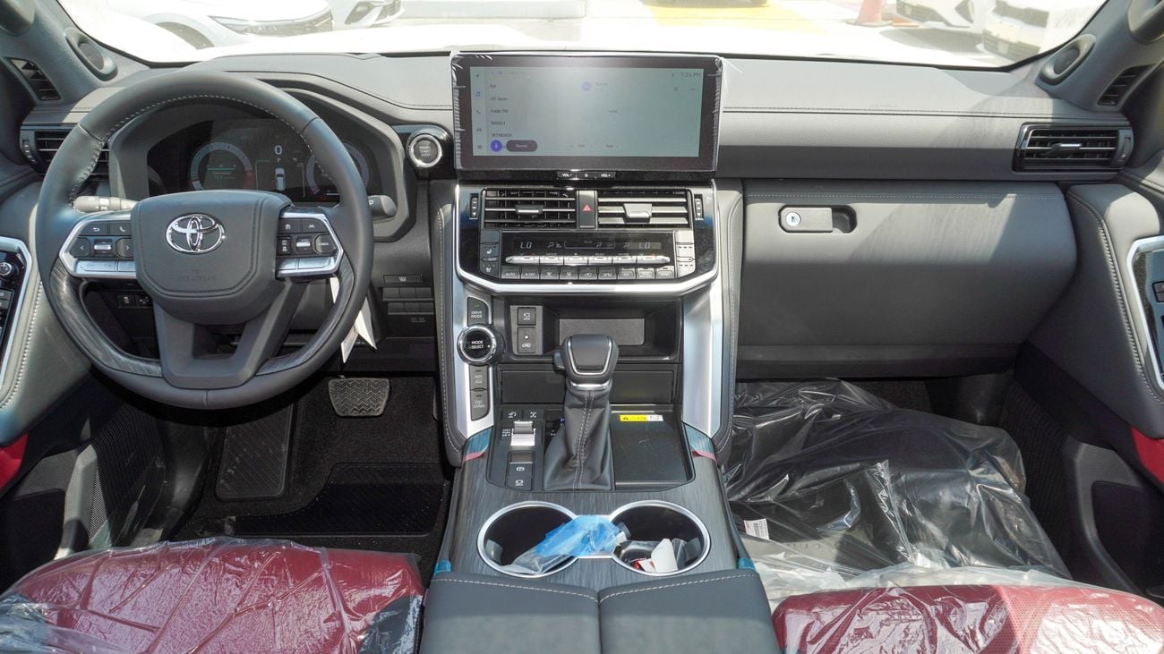 Toyota Land Cruiser VXR 3.5 L twin turbo V6