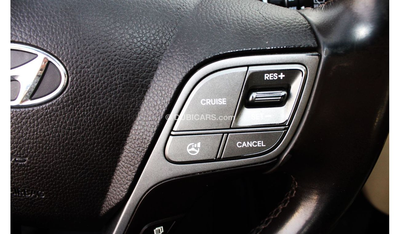 هيونداي سانتا في GLS اعلى هيونداي سنتافي 2014 خليجي فل ابشن بحالة ممتازة