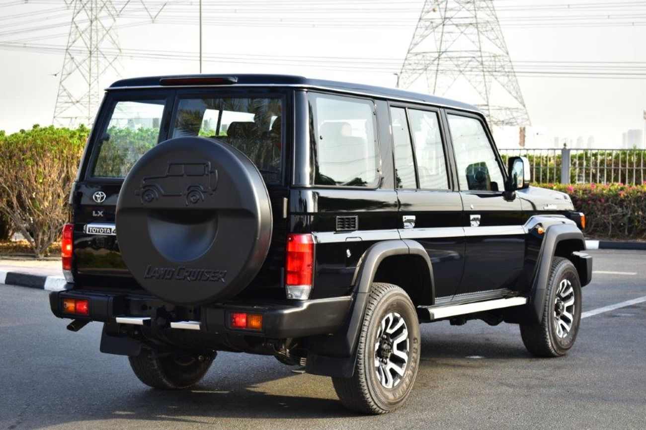 تويوتا لاند كروزر 70 S-DLX 2.8L (5 Door)