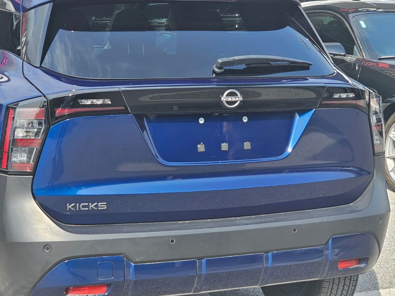 نيسان كيكس SV