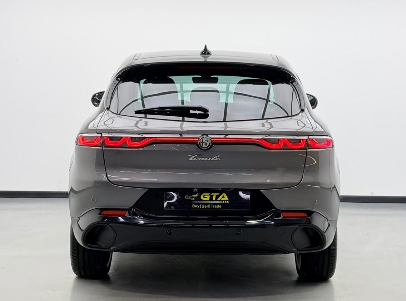 ألفا روميو تونالي 2025 Alfa Romeo Tonale Veloce, 5 Years Alfa Warranty + Service Pack, Delivery Kms, Fully Loaded, GCC