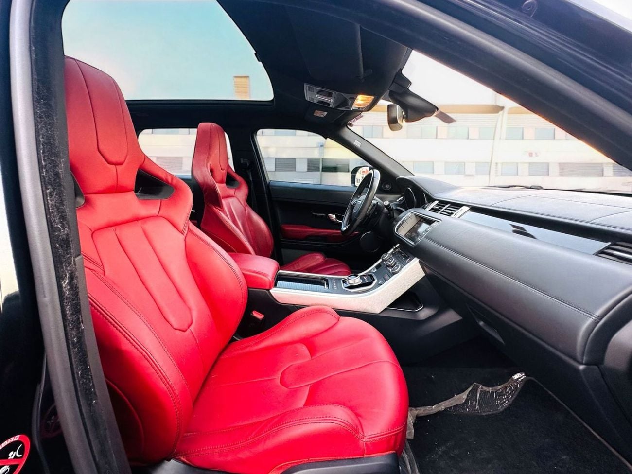 Land Rover Range Rover Evoque SE 2.0L SUV (3 Door)