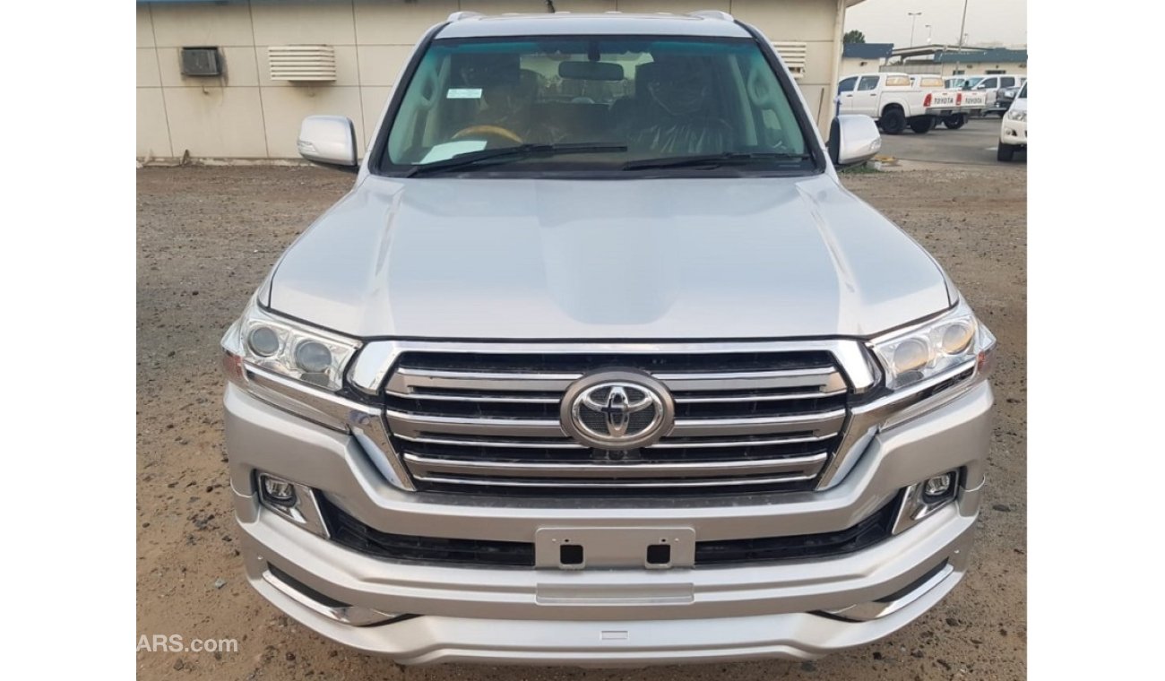 Toyota Land Cruiser DIESEL FULL OPTION 4.5L RIGHT HAND DRIVE