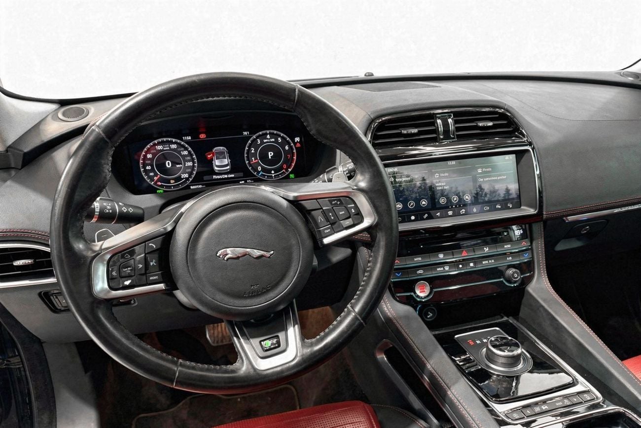 Jaguar F Pace R-Sport 2.0L l AED 1,312 P.M. l 0% Downpayment l R-Sport l 1 Year Warranty
