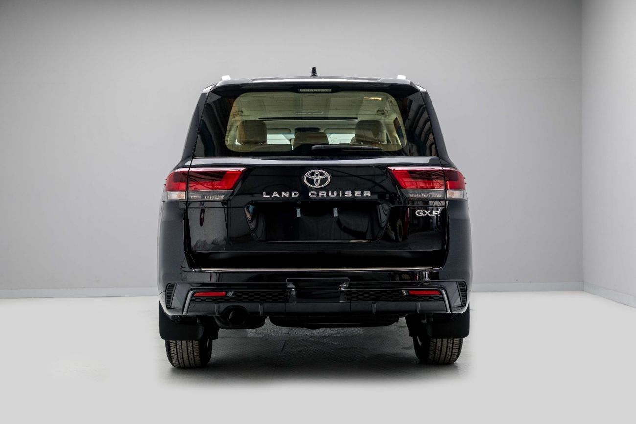 Toyota Land Cruiser GXR 4.0L - Black Inside Beige | Export Only