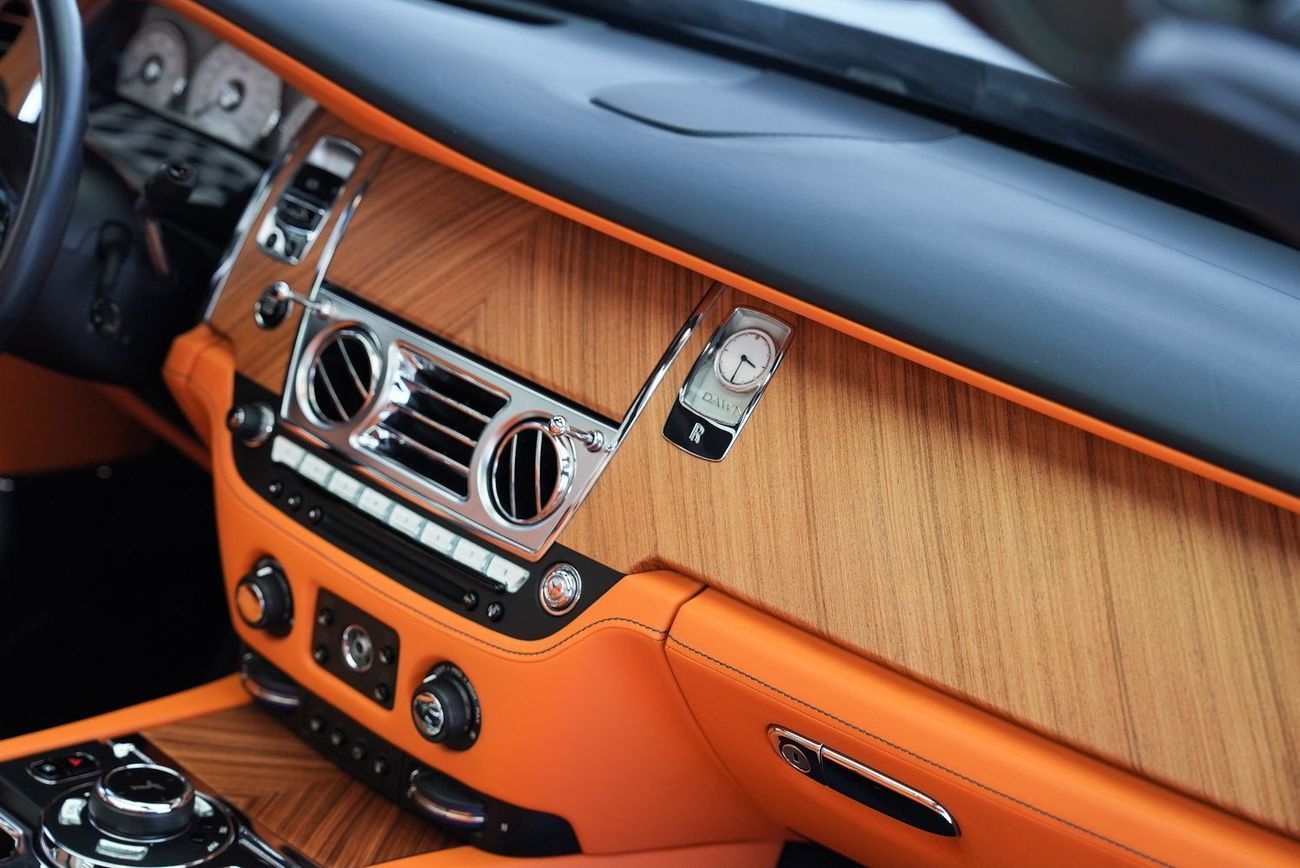 رولز رويس داون Rolls Royce Dawn