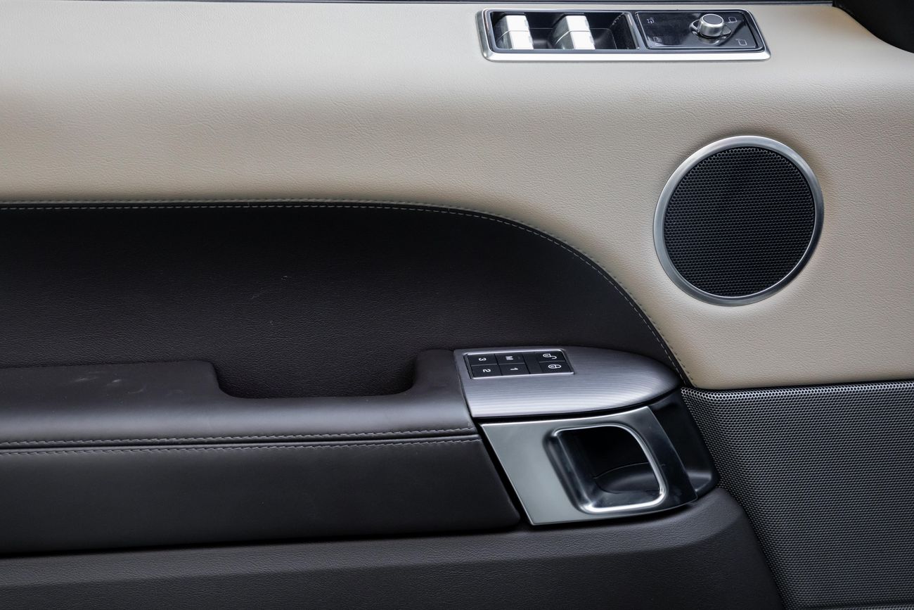 لاند روفر رينج روفر سبورت Range Rover Sport HSE | 3,232 P.M | 0% Downpayment | Impeccable Condition!