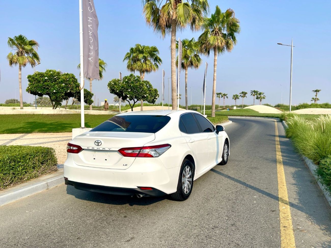 Toyota Camry SE Banking facilities without the need for a first payment