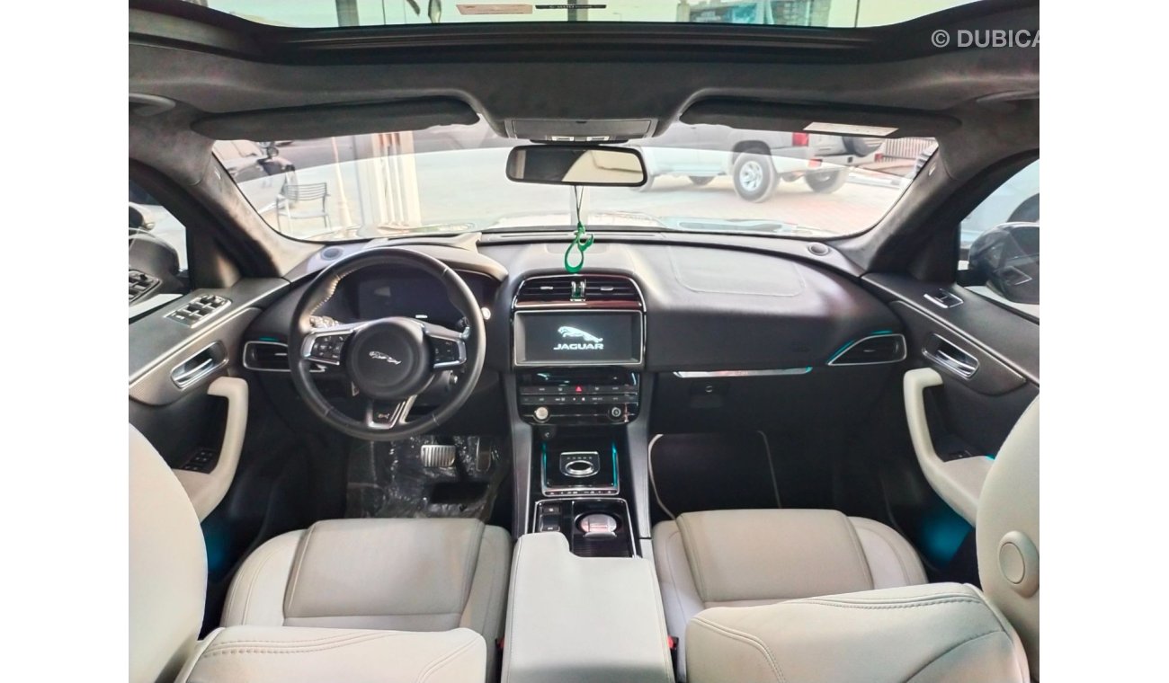 جاكوار F بيس جاكوار اف بيس سوبرجارج