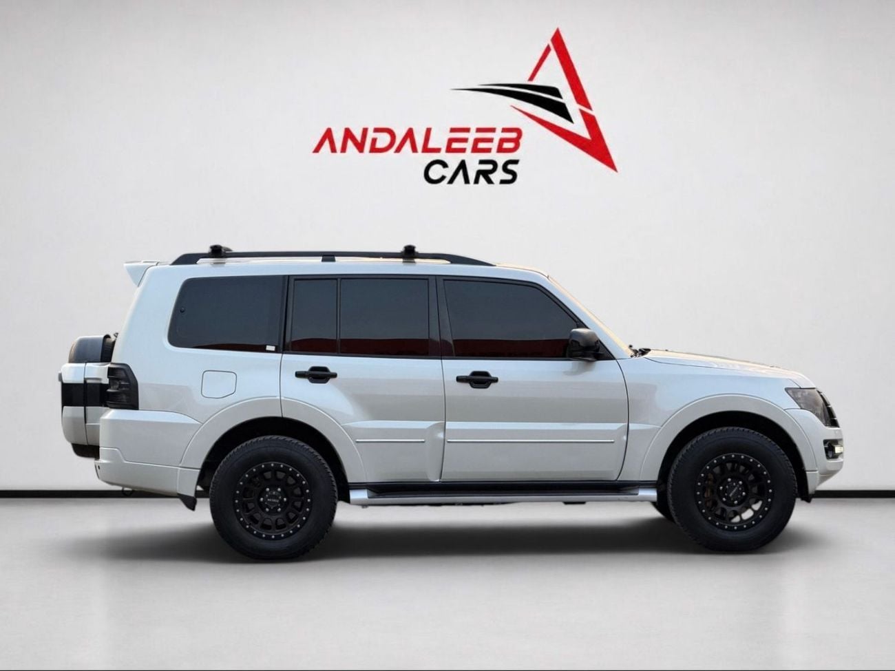 Mitsubishi Pajero GLS H/L PLATINUM 7-SEATER | MITSUBISHI PAJERO GLS | 3.8L V6 4WD | 2019 | GCC SPECS