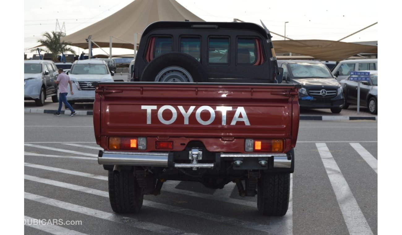 Toyota Land Cruiser Pick Up 1HZ Engine clean car