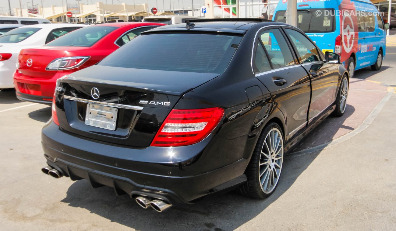 Mercedes-Benz C 300 C63kit