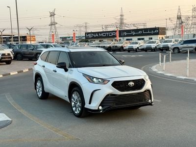 تويوتا هايلاندر 2.5L Hybrid VXR (AWD)