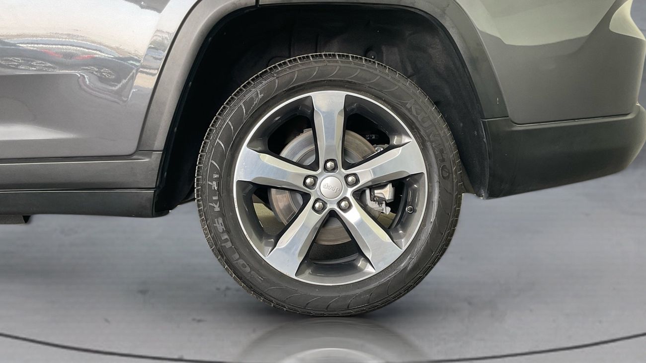 جيب جراند شيروكي Limited | شامل الضمان | 0 ﺪﻔﻋﺓ ﺃﻮﻟﻯ