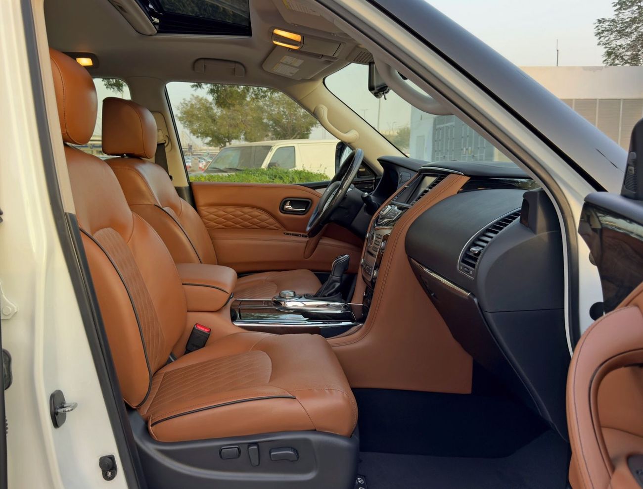 إنفينيتي QX80 Luxe 7st 5.6L