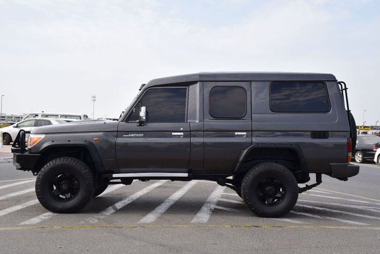 تويوتا لاند كروزر 70 Std 4.5L 4WD