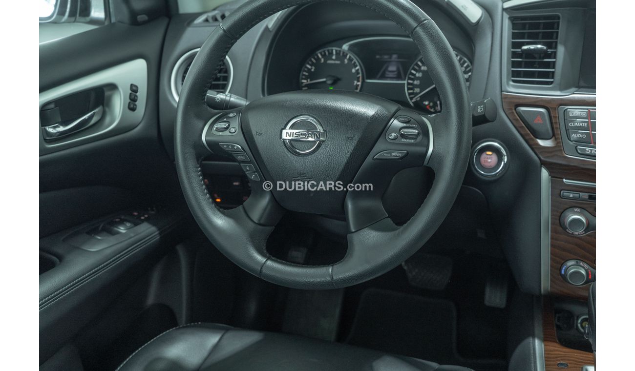 نيسان باثفايندر 2018 Nissan Pathfinder SL Full Option / 7-Seater / Full Nissan Service History