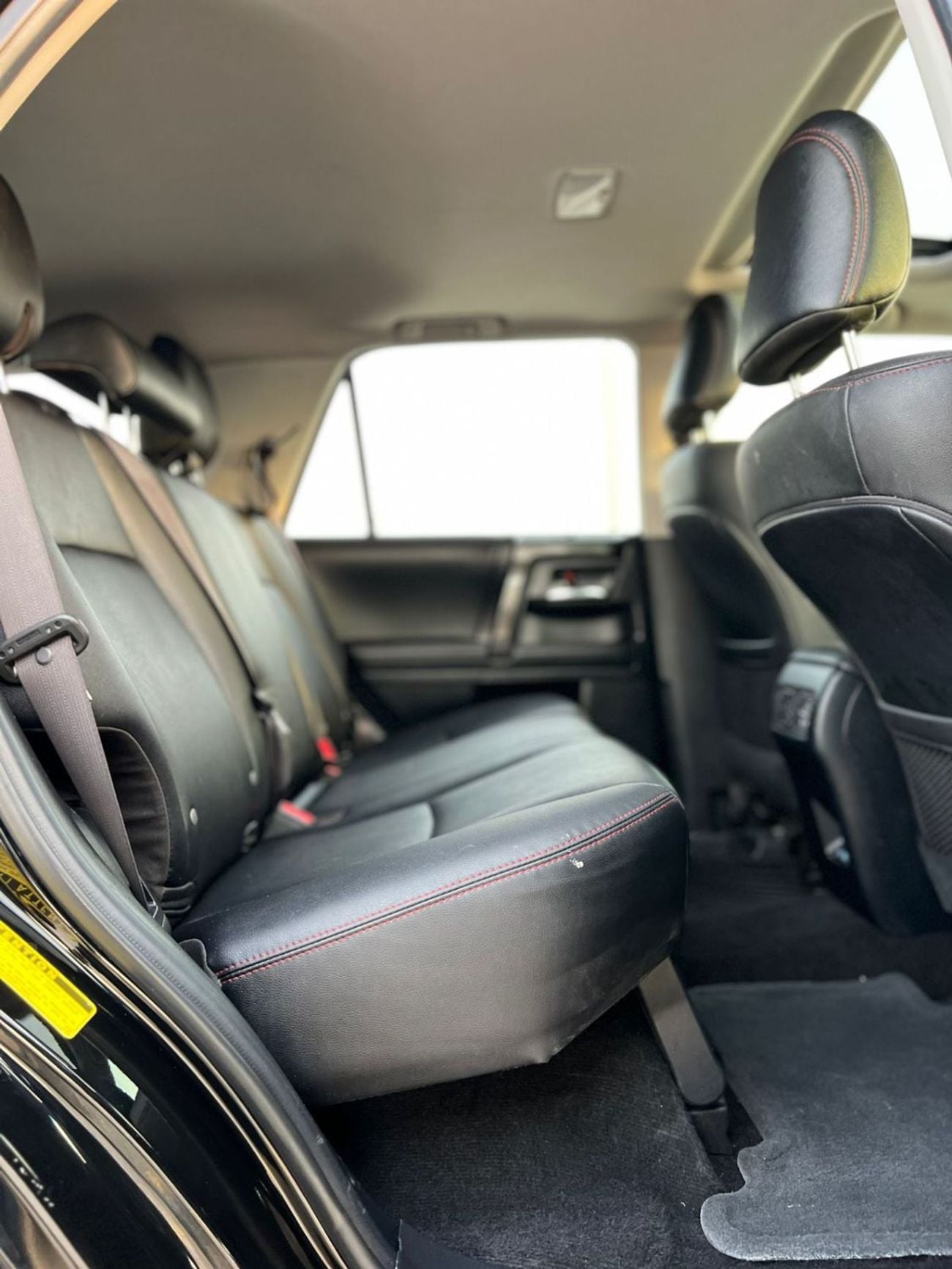 تويوتا فور رنر  2023 Toyota 4Runner Full Option 4.0L V6 - Rear Camera - AWD 4x4 - Sunroof - Leather Se