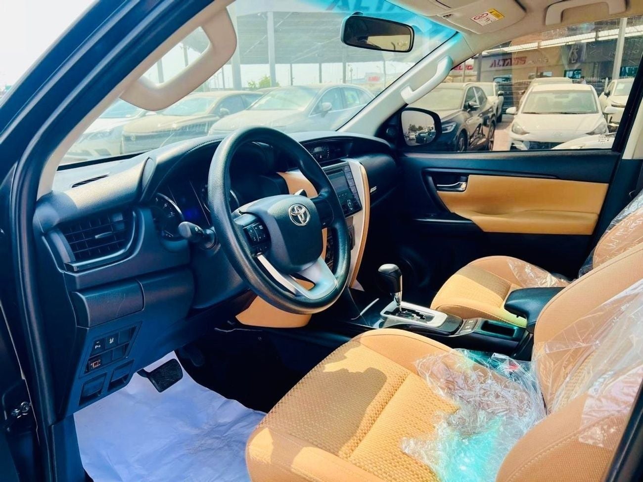 تويوتا فورتونر EXR 2.7L (164 HP) Toyota fortuner V4 2.7 clean and nice