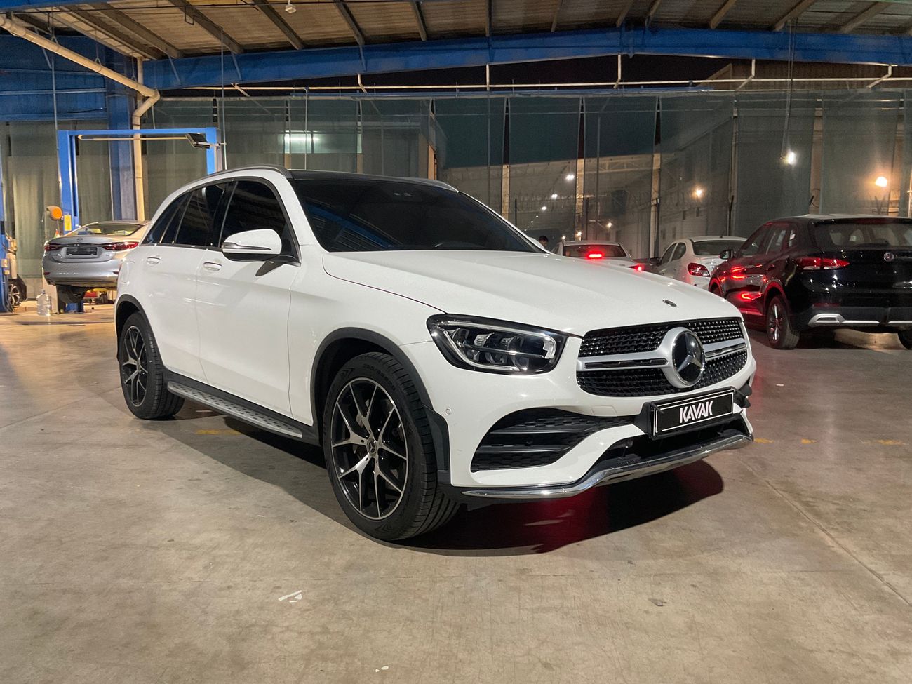 مرسيدس بنز GLC 200 Premium+ | شامل الضمان | 0 ﺪﻔﻋﺓ ﺃﻮﻟﻯ