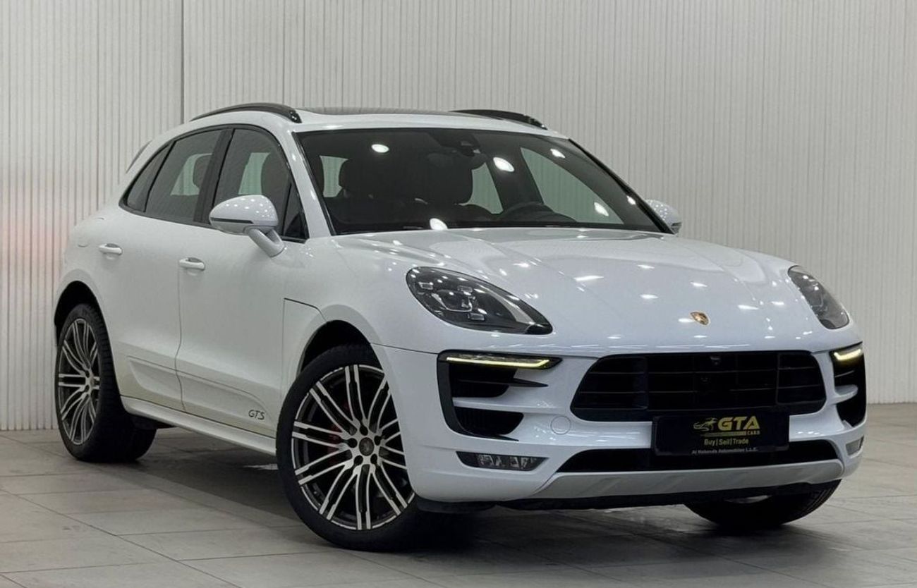 بورش ماكان GTS 3.0L (360 HP) 2017 Porsche Macan GTS, Service History, Fully Loaded, Carbon Fiber Package, GCC