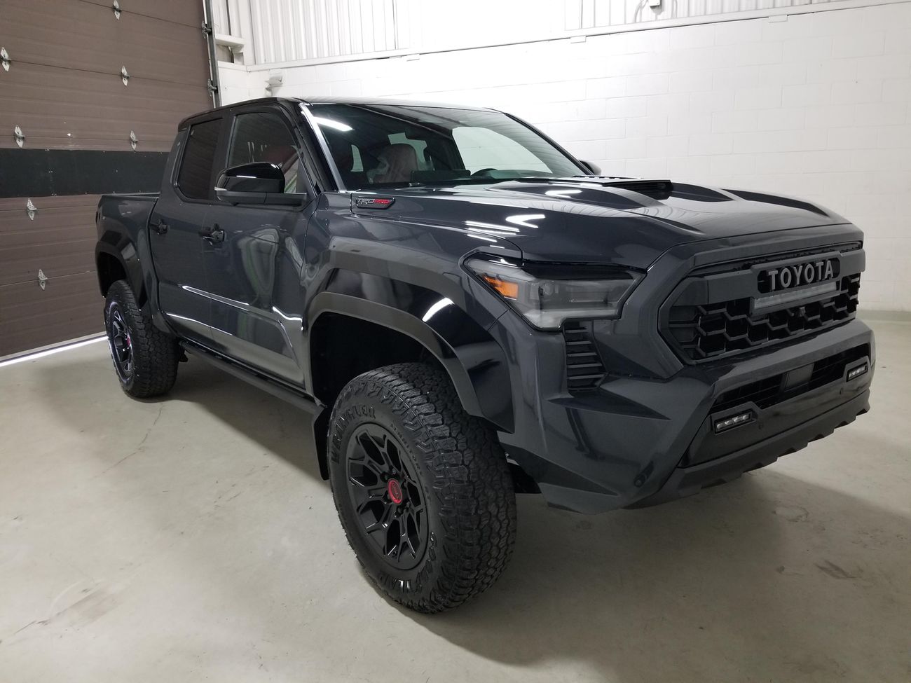Toyota Tacoma TRD PRO Hybrid i-Force MAX Gris 2025
