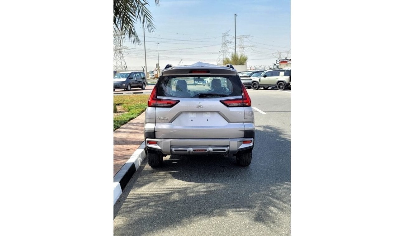 ميتسوبيشي إكسباندر Mitsubishi Xpander Cross 1.5L 7Seater 2024