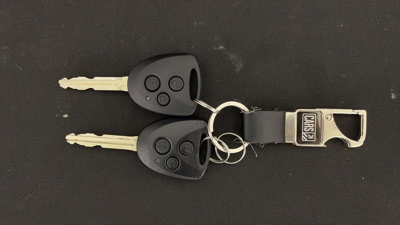 تويوتا يارس E 1.5 | بدون دفعة مقدمة | اختبار القيادة في المنزل