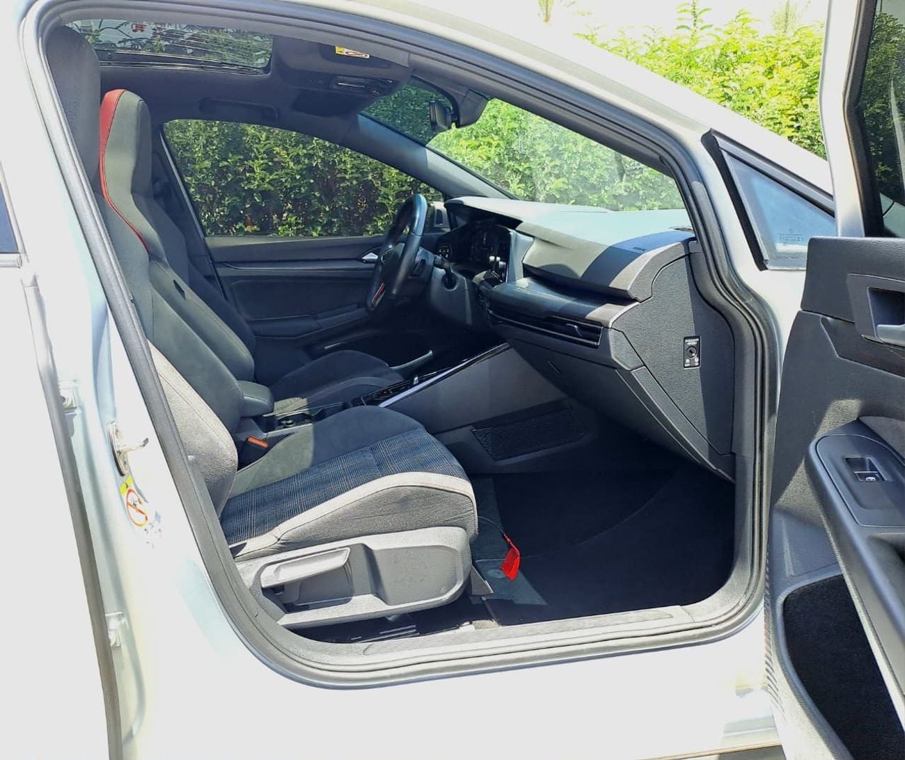 Volkswagen Golf 1,456-MONTHLY | 2.0 TURBO GOLF GTI P1 | PANORAMIC SUNROOF | WARRANTY