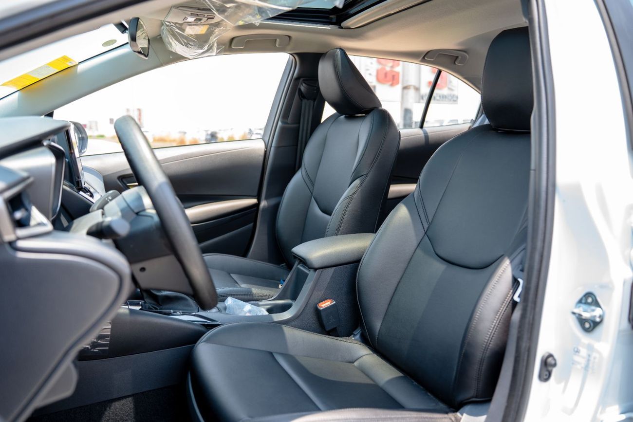 تويوتا ليفين تويوتا ليفين سبورت 2025 النسخة السوداء 1.8 لتر هجين