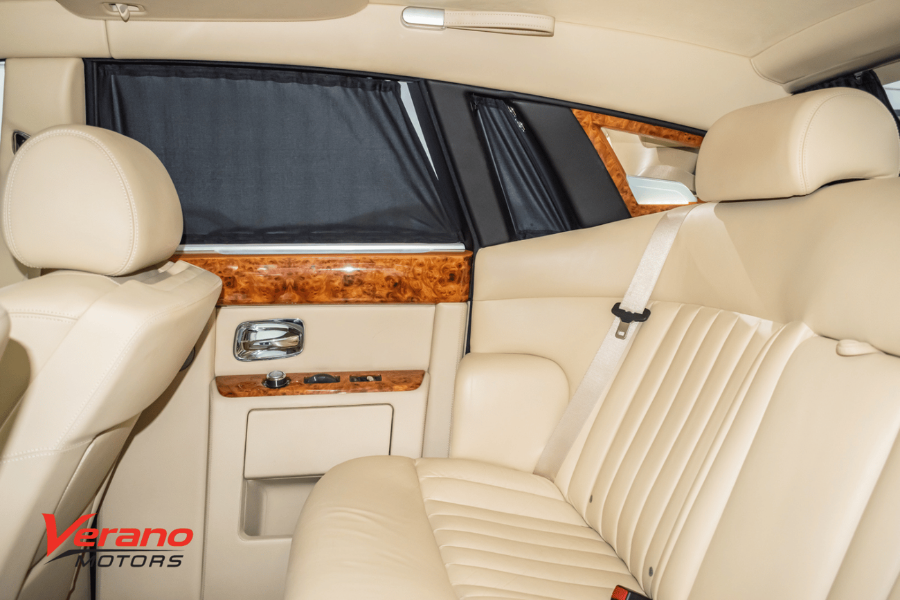 رولز رويس فانتوم Std 6.8L Sedan