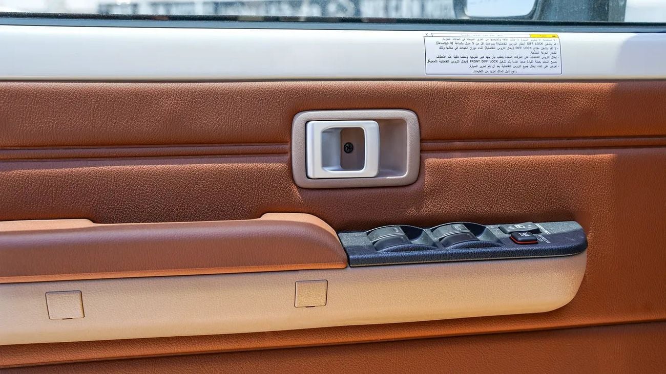 Toyota Land Cruiser 70 HT VXR Brand LC 76 LX GCC Specs