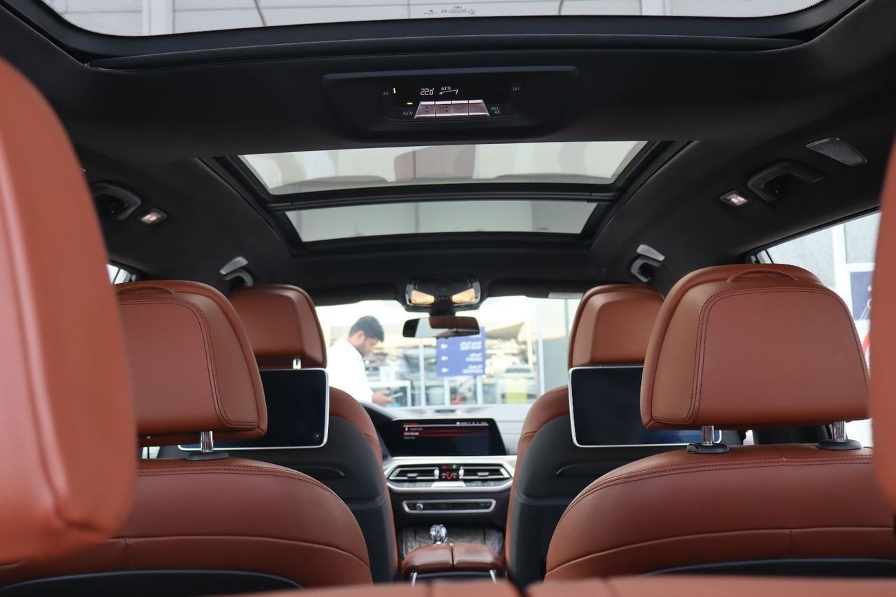 BMW X7 M50i 4.4L (530 HP)